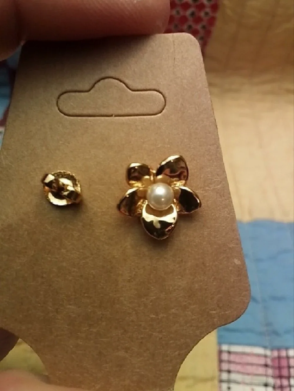 Coach Gold Flower Pearl Center Stud Earrings - Picture 2 of 3